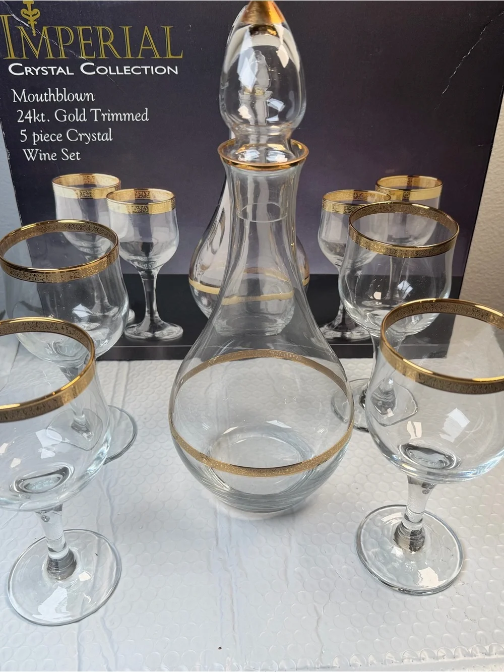 Crystal Collection Gold Trimmed Wine Decanter and Glasses Set